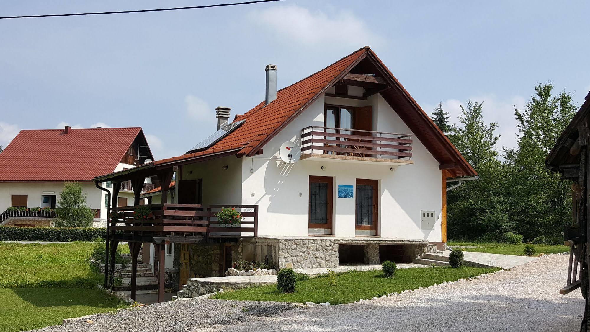 Guest House Plitvice Waterfall Plitvička Jezera Eksteriør billede