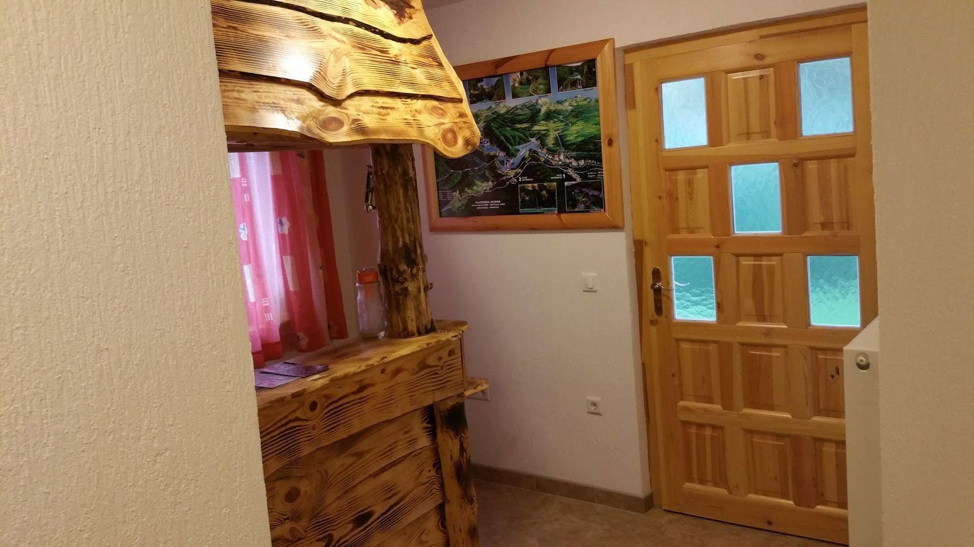 Guest House Plitvice Waterfall Plitvička Jezera Eksteriør billede